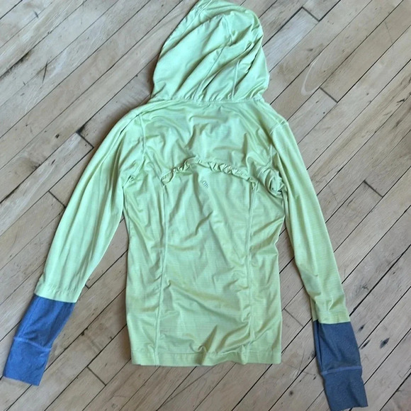 MPG Hoodie Sweatshirt | Athletic Hoodie Sweatshirt | Workout Hoodie Sweatshirt - Picture 5 of 12